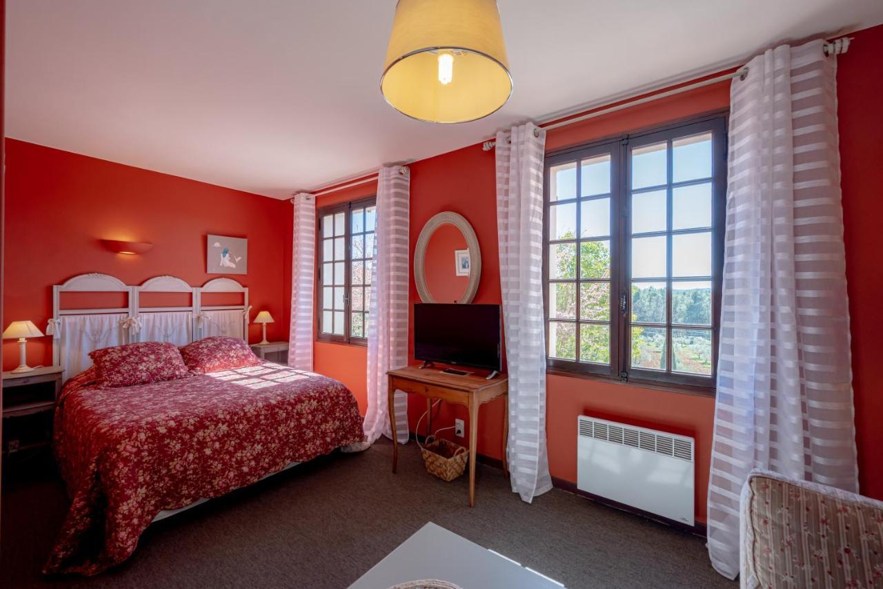 La Maison Du Rouge Gorge - Charmante Maison Climatisee Avec Piscine Pontevès Buitenkant foto