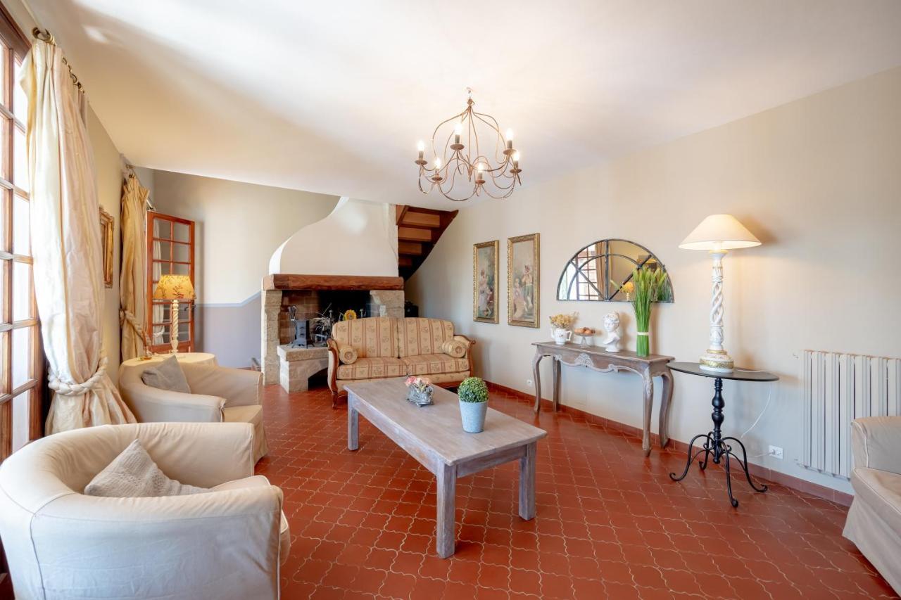 La Maison Du Rouge Gorge - Charmante Maison Climatisee Avec Piscine Pontevès Buitenkant foto