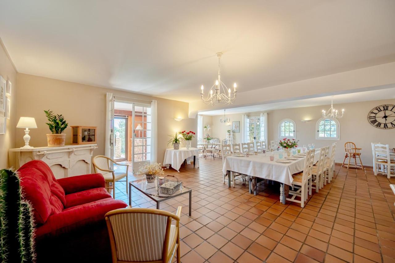 La Maison Du Rouge Gorge - Charmante Maison Climatisee Avec Piscine Pontevès Buitenkant foto