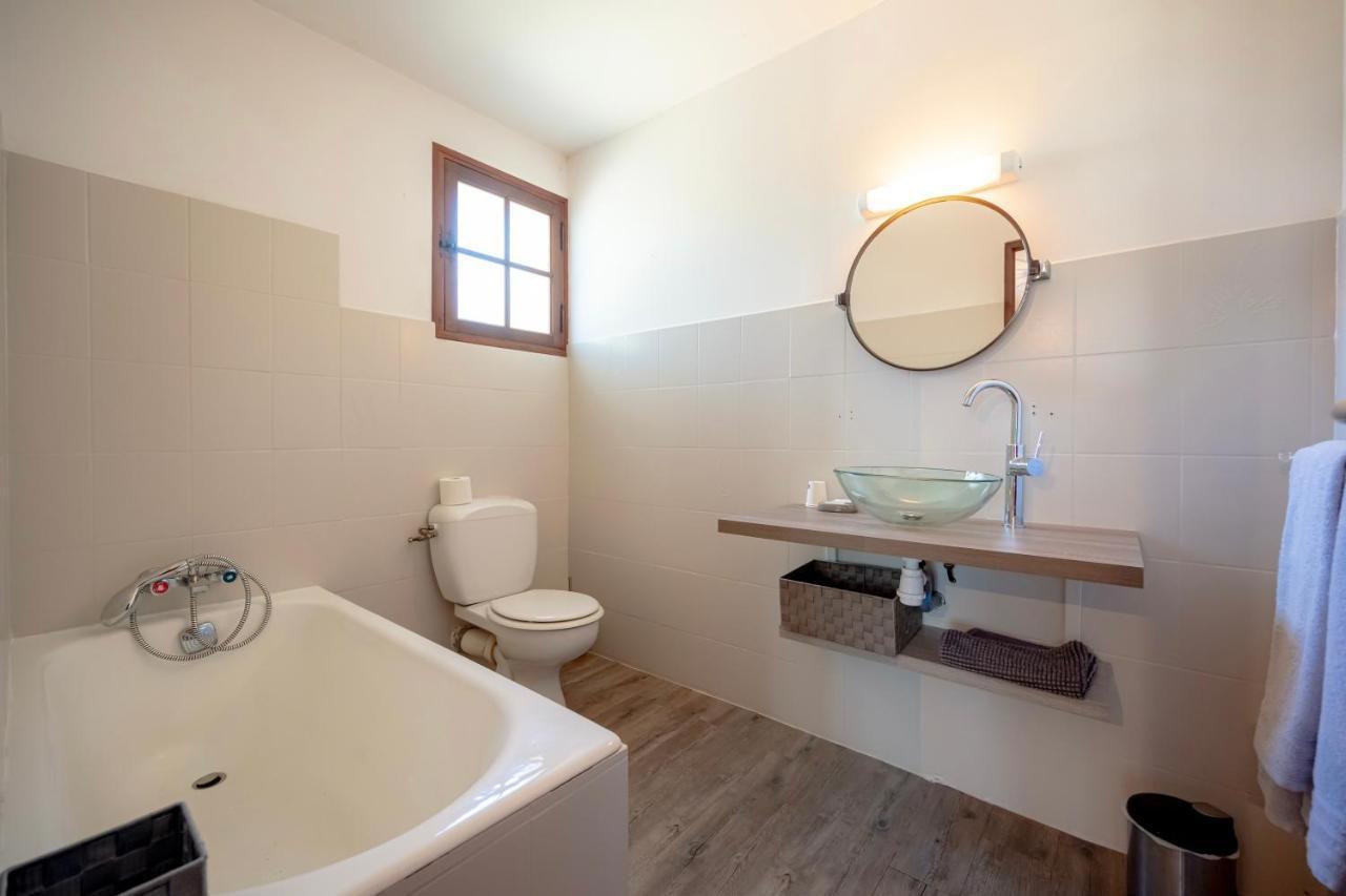 La Maison Du Rouge Gorge - Charmante Maison Climatisee Avec Piscine Pontevès Buitenkant foto